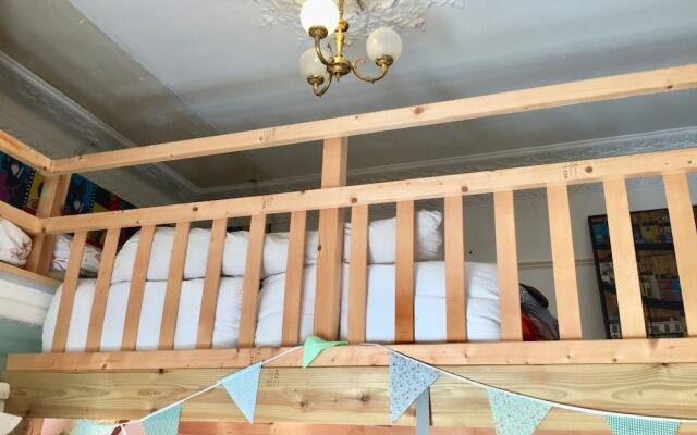 Quirky Flat In Central Hove