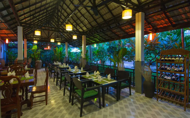 Mango Angkor Boutique