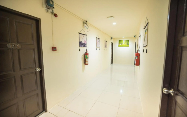 Bad Boys Guesthouse Patong