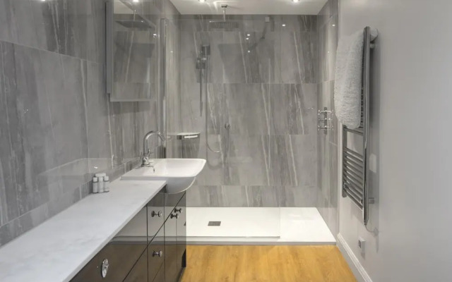 WS Flat 4 in Swindon