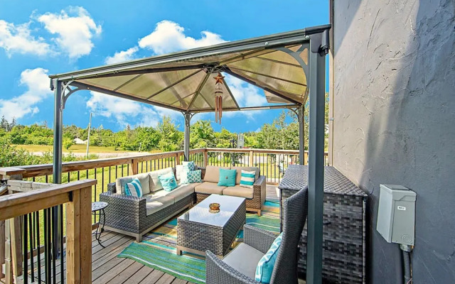 Rustic 5BR Escape  Sauna Hot Tub