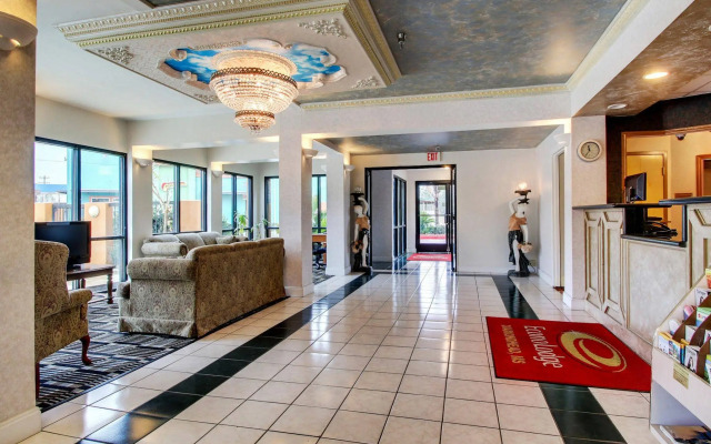 Econo Lodge Inn & Suites Diamondhead