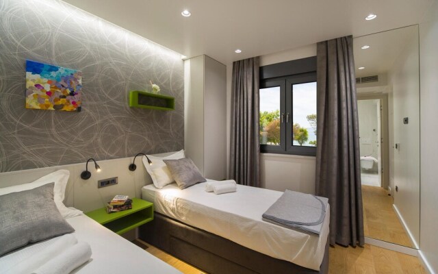 Stunning Apartment in Promajna With Wifi and 2 Bedrooms