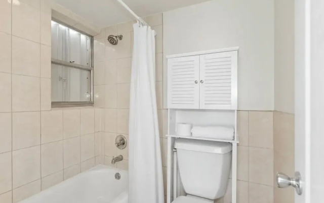 Bay Harbor Sunset Apt 3C