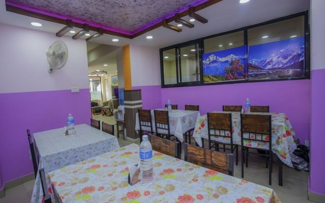 OYO 297 Hotel Aayam