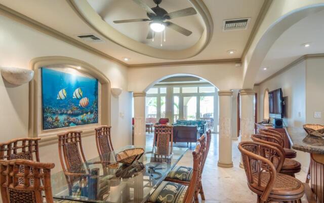 Belizean Cove Estates