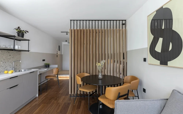 The Athenians Art Apartments