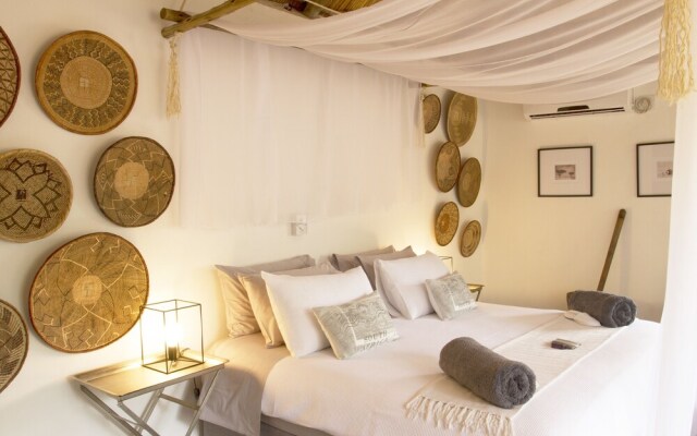 Tusk Bush Lodge