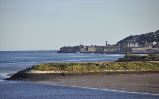 Romantic Apartment - The Youghal