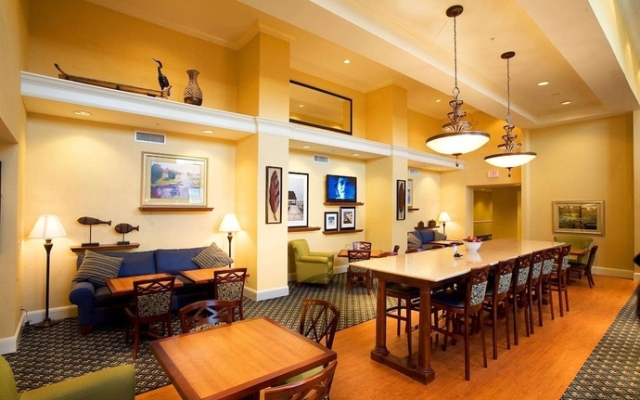 Country Hearth Inn (Ex. Regency Inn & Suites)