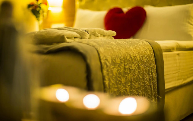 Parion Hotel