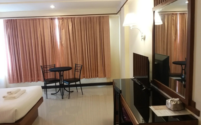 Songphanburi Hotel