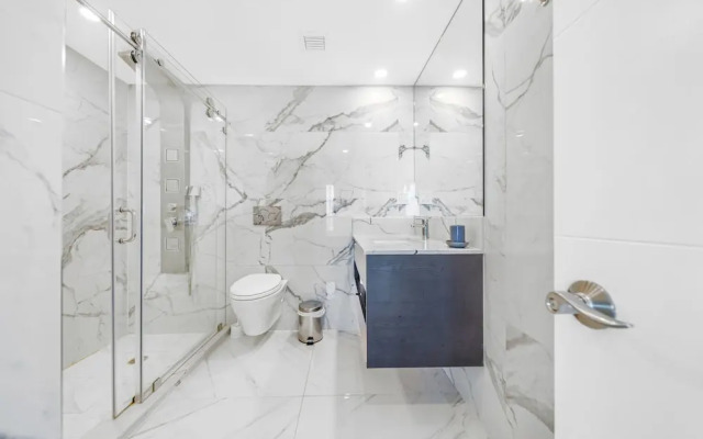Serene and Modern Apartment Centrally Located