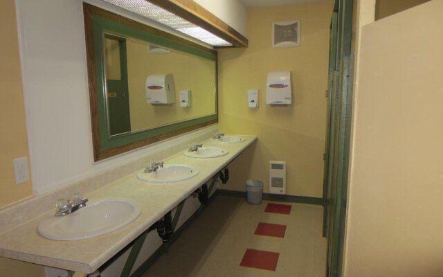 Brackley Beach Hostel