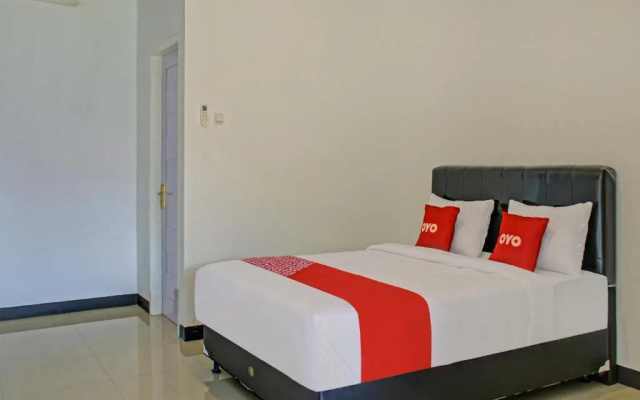 OYO 3841 Wisma 25