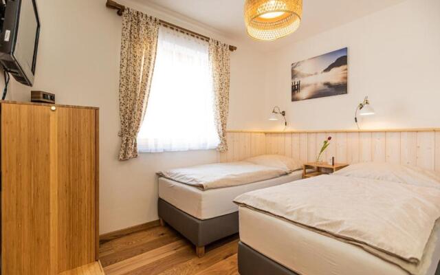 Tonis Apartment