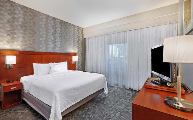 Courtyard by Marriott Tulsa Woodland Hills