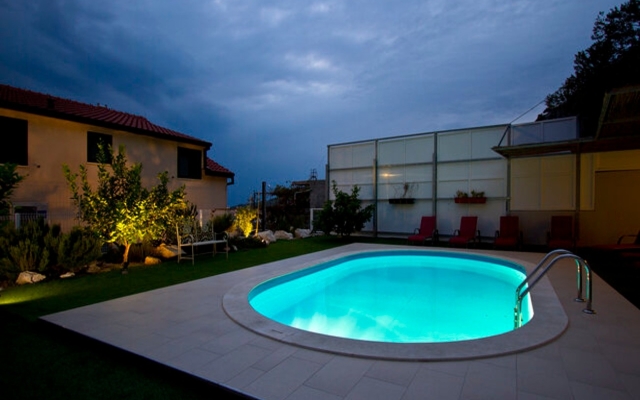 Holiday house Miho - with pool : Omis, Riviera Omis