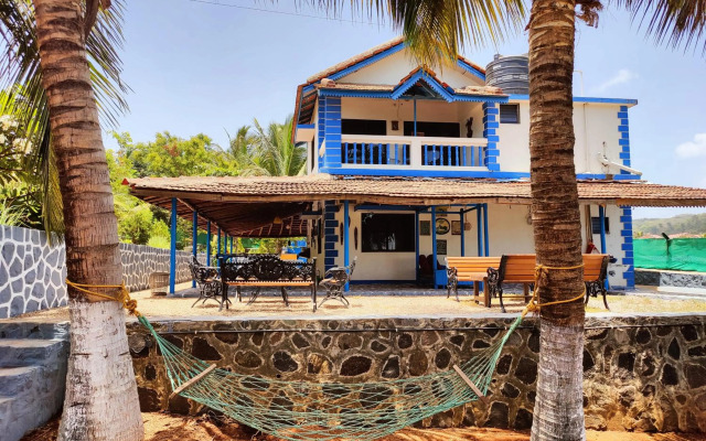 Aqua Arina Holiday Farm House