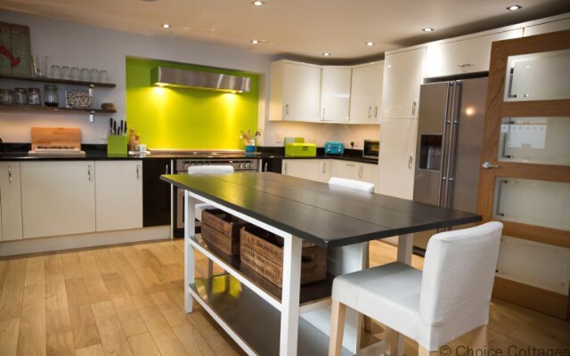 Georgeham Thornclose Barn 4 Bedrooms
