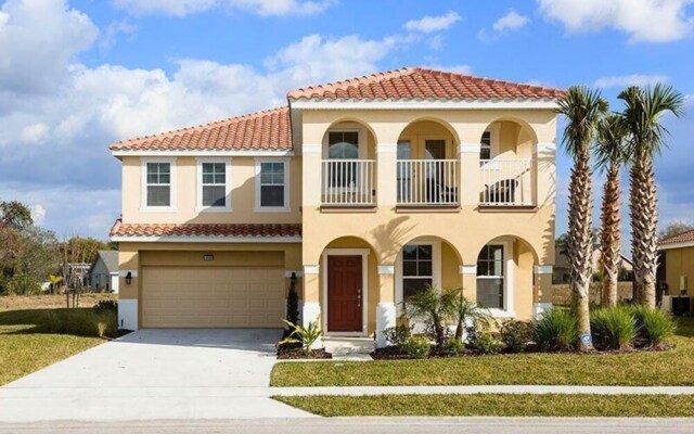 4163 Oaktree Drive 6 Bedroom Home