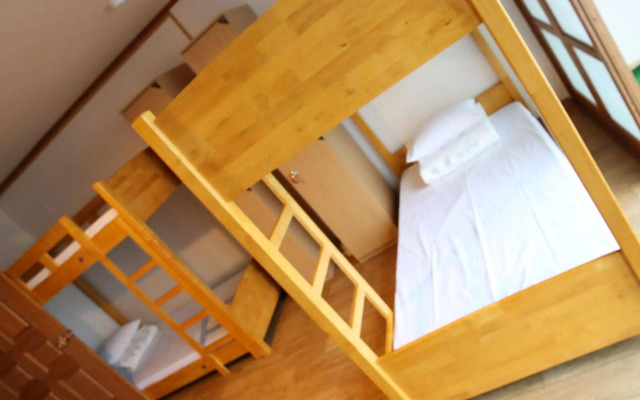 Yes Guesthouse - Hostel
