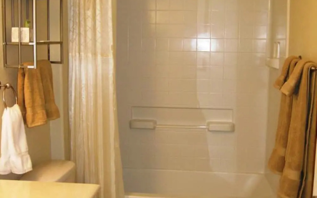 Steve Greenhagen 2 Bedroom Condo