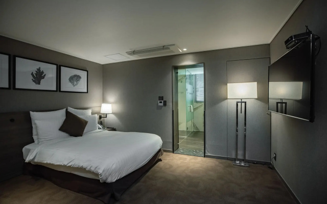 Kent  Gwangalli by Kensington