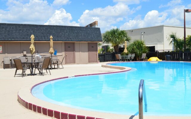 Liberty Garden Inn by OYO Kissimmee near Disney World