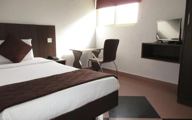 Hotel Nash Inn by OYO Rooms