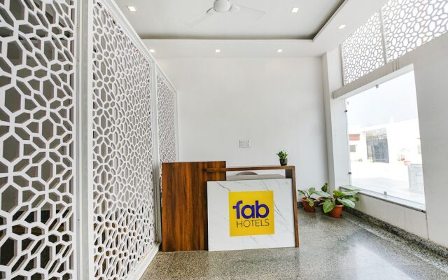 Fabhotel Jaswinder Bhawan