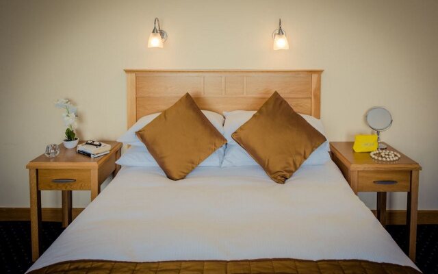 Rochestown Lodge Hotel