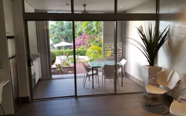 Seascape Holidays - Club Tropical Apts