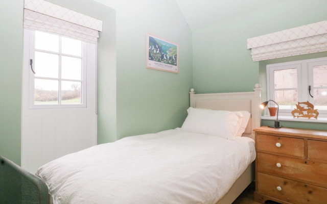 Velindra Farm Cottage
