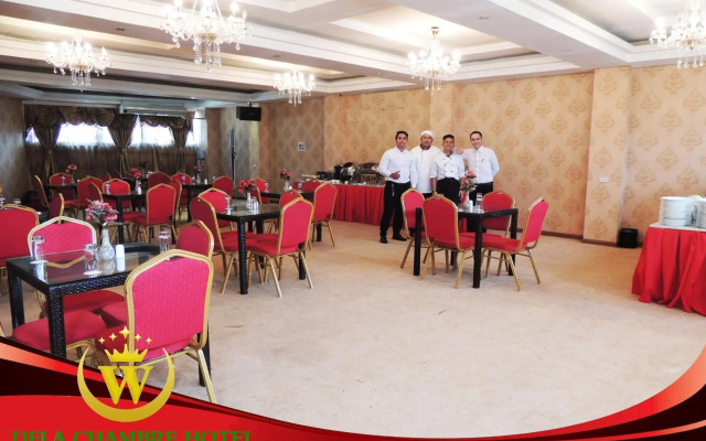Dela Chambre Hotel