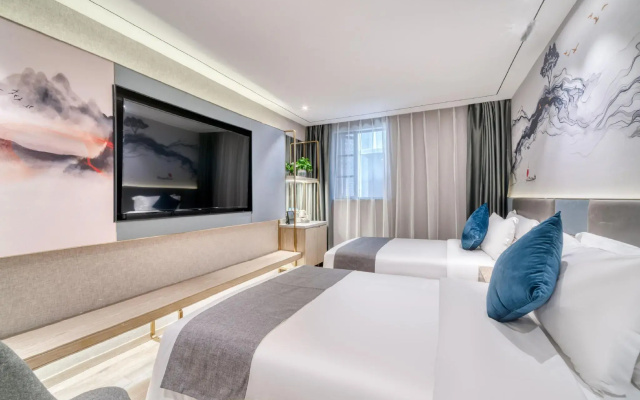 Jitai Hotel (Shanghai Train Station South Square)