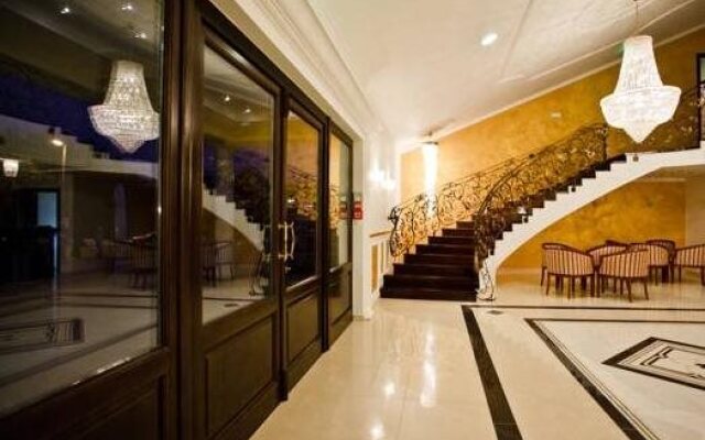 Guest Accommodation Atrium Gulin