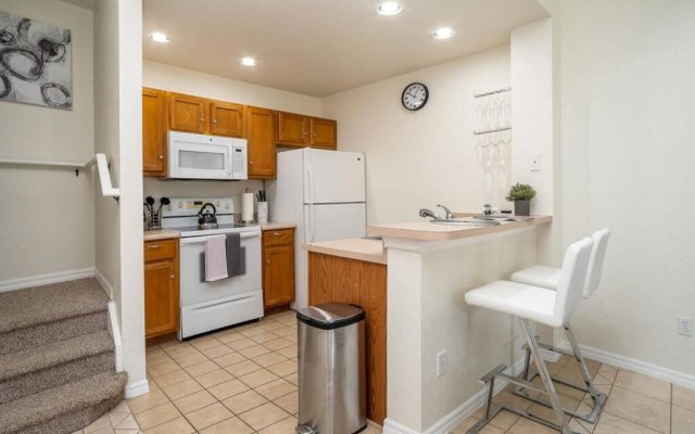 Spectacular 3bd/2ba Townhouse close to Disney