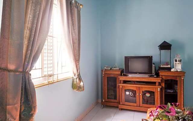 OYO Life 2918 Kost Arrazaq