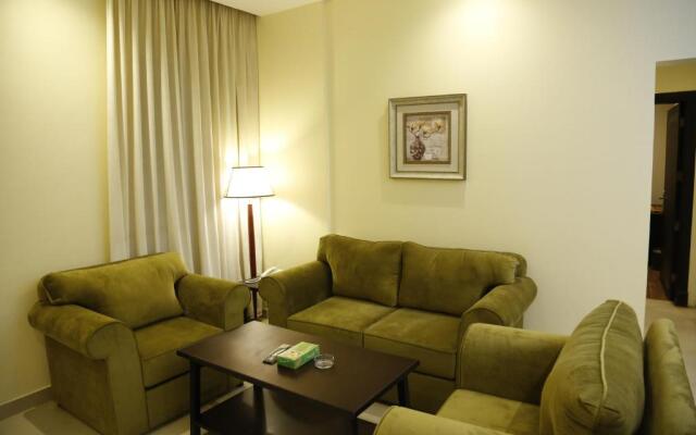 Flora Hotel Suite 2