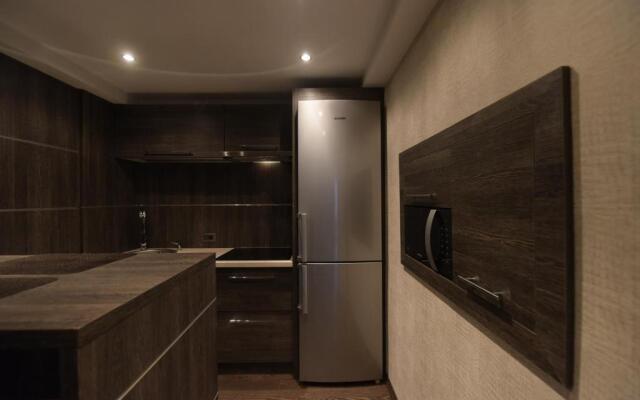 H & V Residence - Bungalow Apartment