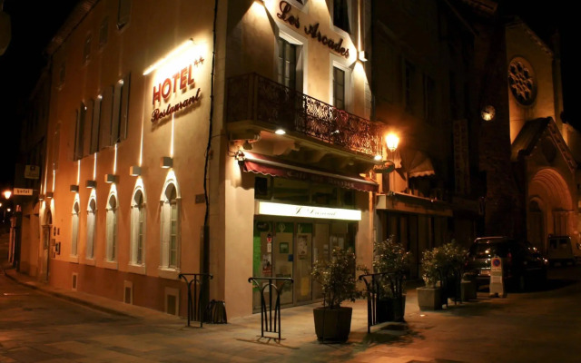Hotel Les Arcades