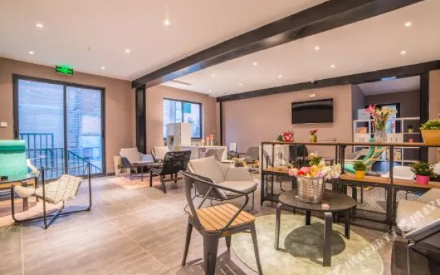 Chengshang Qingju Hotel (Chengdu Wenshuyuan Branch)