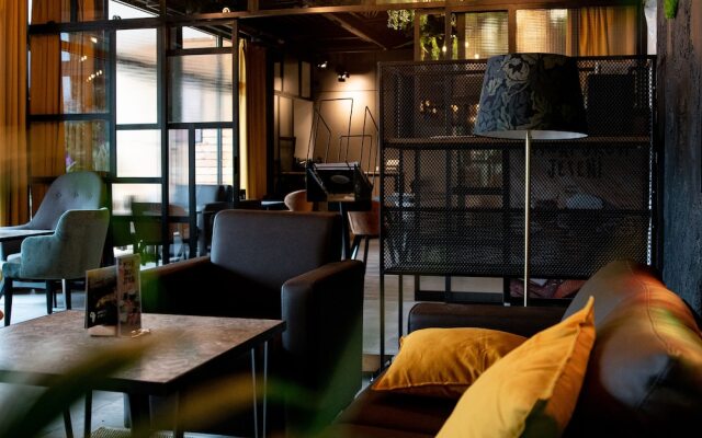 Luxury Glamping Chocolate Village