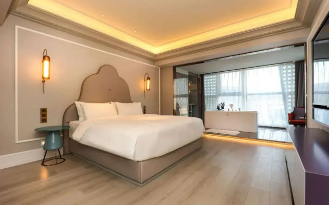 Mercure Jinan West Railway Station