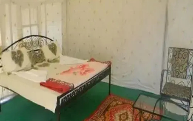 Rajwadi Desert Home Stay