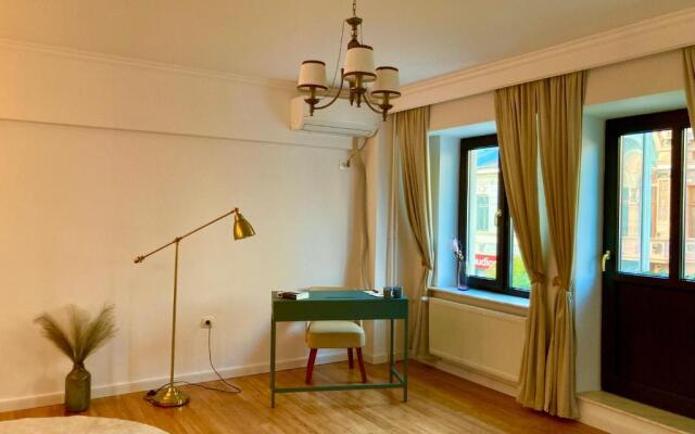 Chira Chiralina Classic Apartment