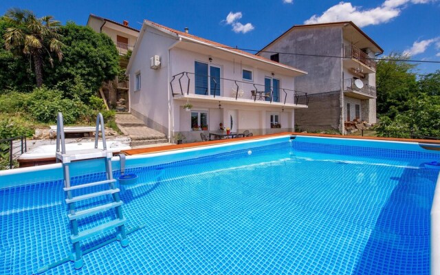 Awesome Home in Bregi With Jacuzzi, Wifi and 4 Bedrooms