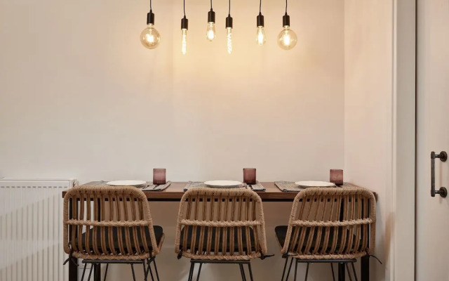 Trendy Living in Koukaki
