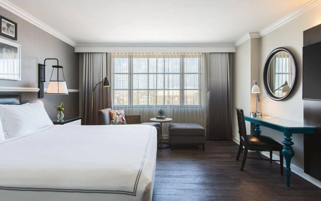 The Lindy Renaissance Charleston Hotel